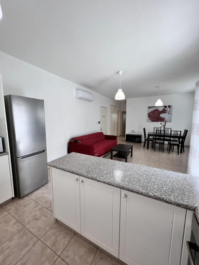 Pafia Sunbeach Townhouse Paphos Exterior photo