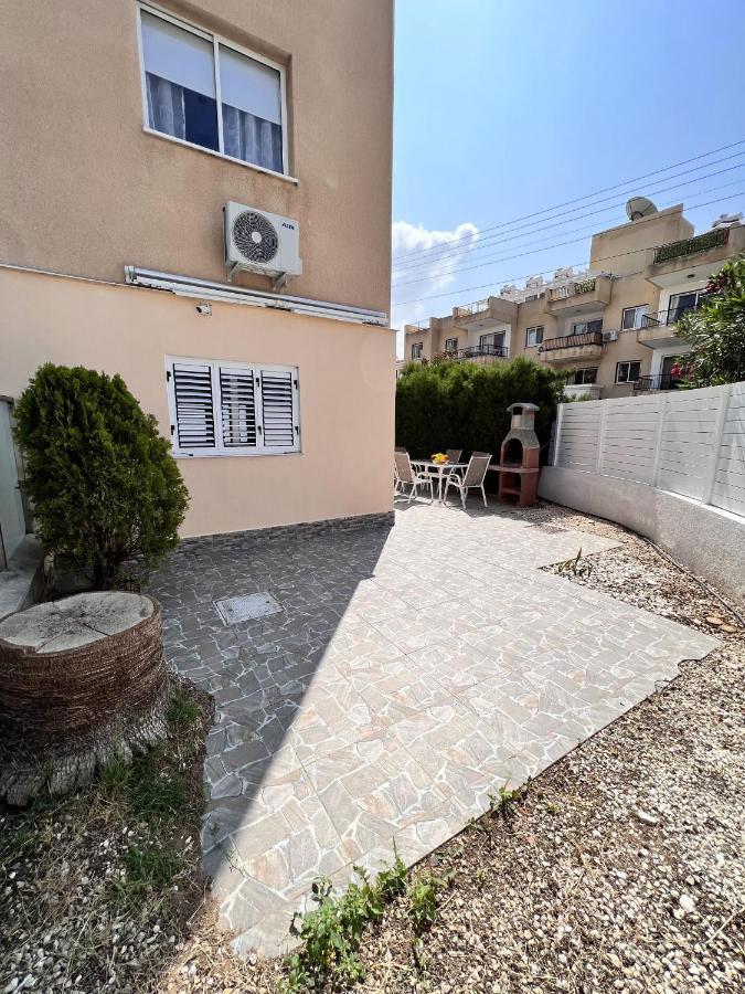Pafia Sunbeach Townhouse Paphos Exterior photo